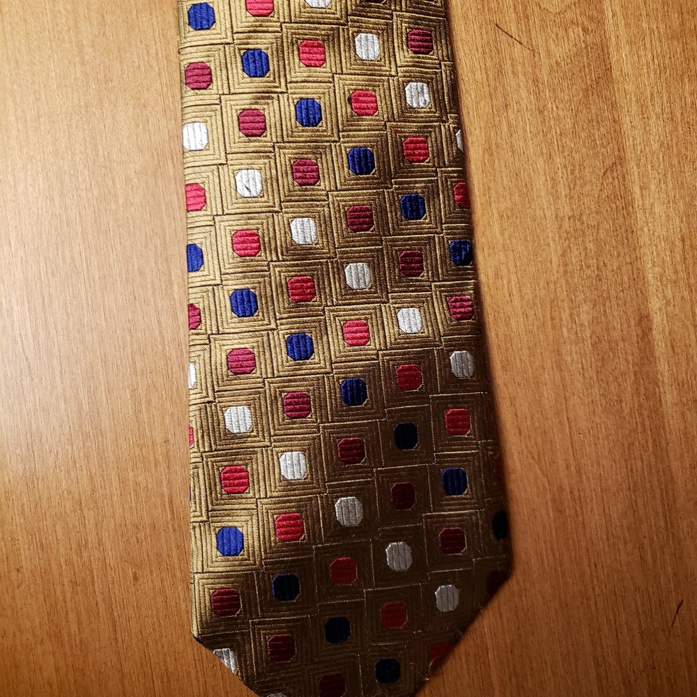 Lands End Tie